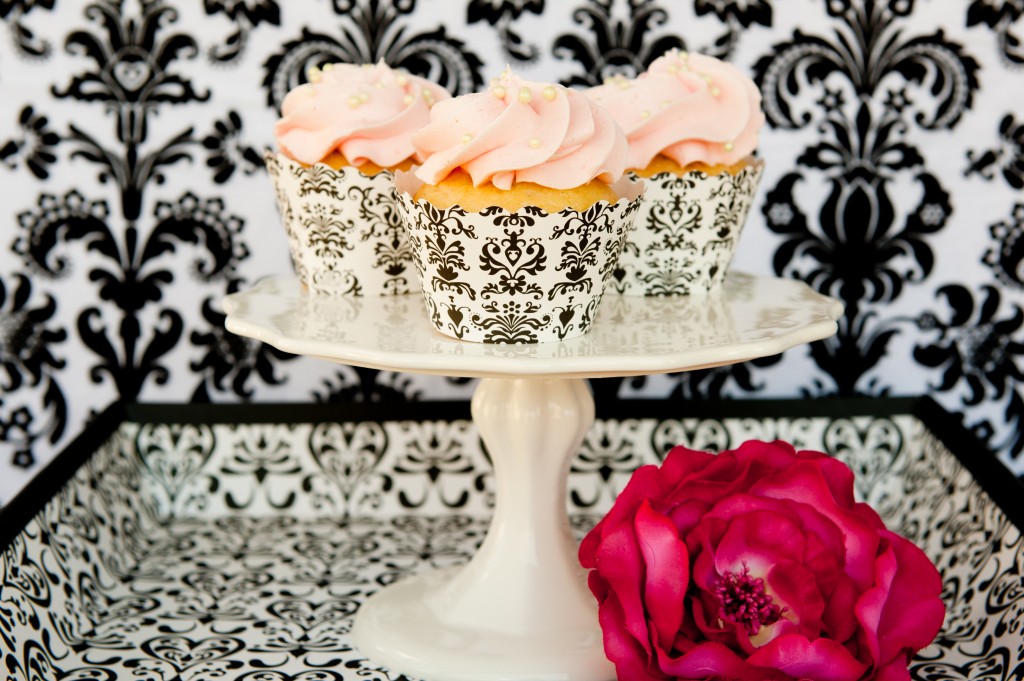 damask cupcake wrapper